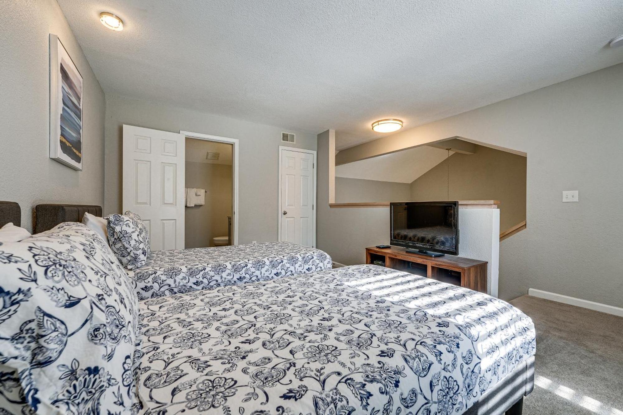 Lakefront Branson Penthouse With Resort Amenities! Exterior photo
